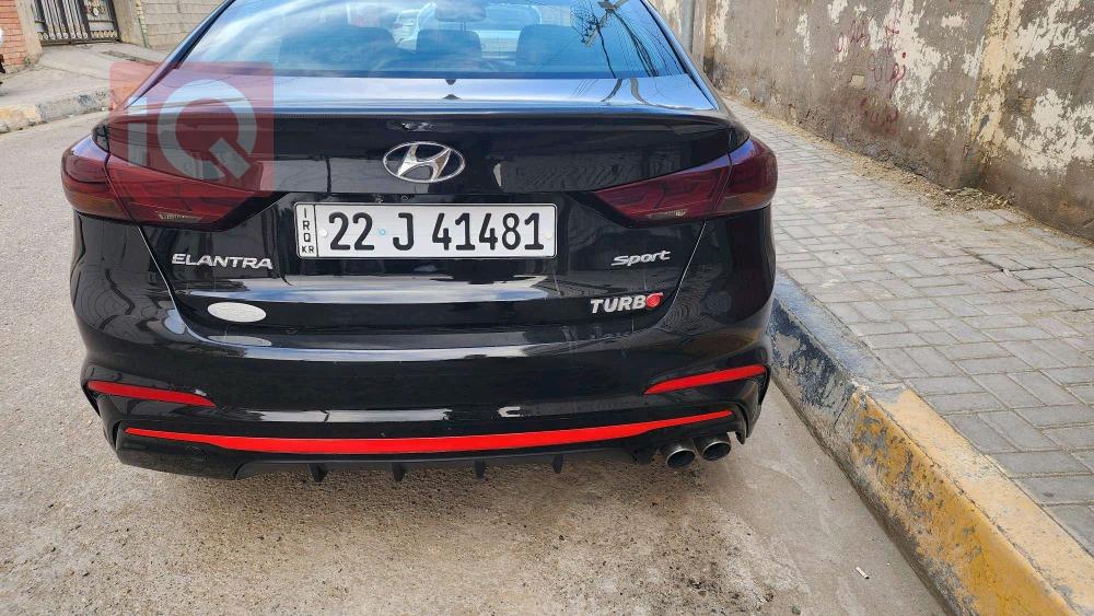 هیوندای ئەلەنترا